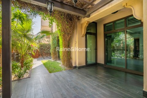 Appartement te huur in Old Town, Dubai, VAE 2 slaapkamers, 191 vr.m., nr 707576 - foto 17