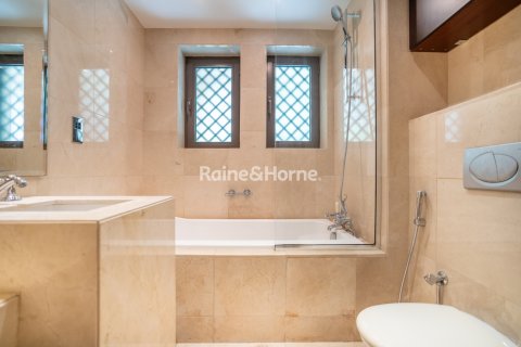 Appartement te huur in Old Town, Dubai, VAE 2 slaapkamers, 191 vr.m., nr 707576 - foto 13