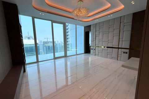 Střešní byt v Jumeirah Lake Towers, Dubai, SAE 4 ložnice, 541.8 m² Č.: 628707 - fotografie 1