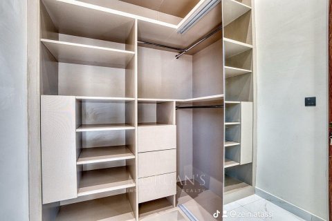 Villa in vendita a Al Furjan, Dubai, EAU 4 camere da letto, 315.9 mq. № 535687 - foto 68