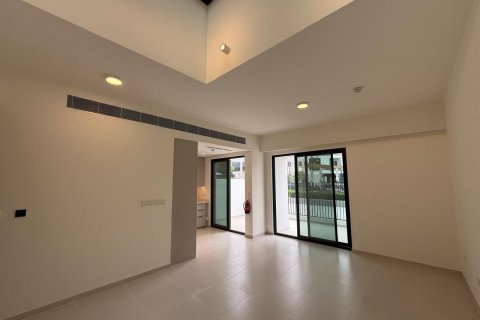 Townhouse in Arabian Ranches 3, Dubai, UAE 3 bedrooms, 143 sq.m. № 715708 - photo 11
