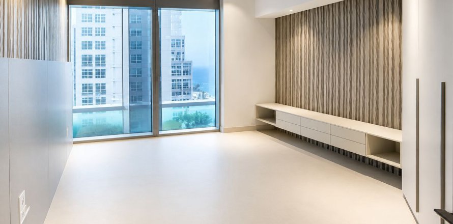 Apartment in Business Bay, Dubai, UAE 1 bedroom, 74.6 sq.m. № 715656