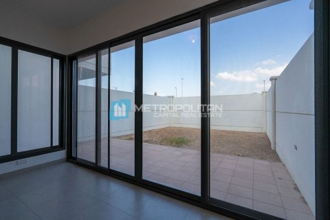 טאונהאוס למכירה ב Abu Dhabi, איחוד האמירויות 3 חדרי שינה, 197.6 מ"ר, מספר 668639 - תמונה 3
