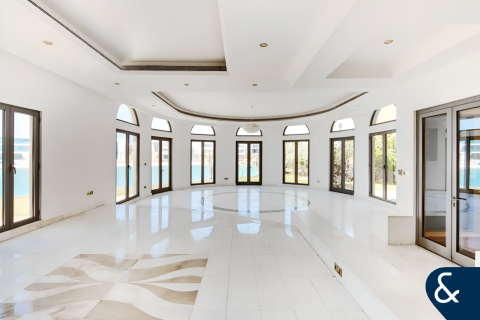 Villa in Palm Jumeirah, Dubai, UAE 5 bedrooms, 697 sq.m. № 668556 - photo 3