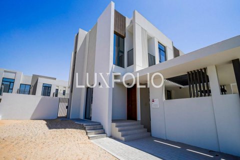 Vila di Dubai South (Dubai World Central), Dubai, UEA 4 kamar tidur, 210 m2 nomor 628251 - foto 5