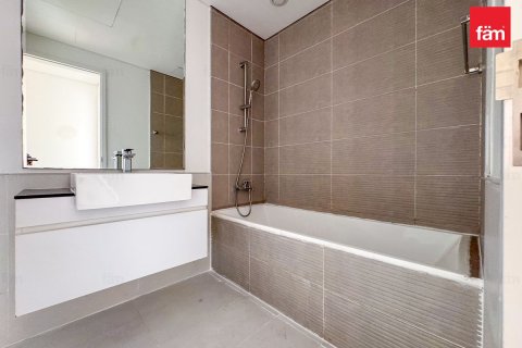 Lägenhet till försäljning i Dubai, UAE 3 sovrum, 147.4 kvm Nr. 682363 - fotografi 19