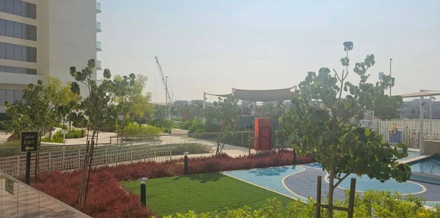 شقة في دبي 2 غرفة نوم ، 105.6 متر مربع . ر قم 682400