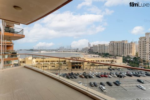 Appartamento in affitto a Palm Jumeirah, Dubai, EAU 3 camere da letto, 223 mq. № 646962 - foto 2