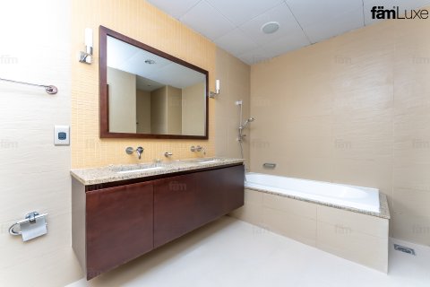 Appartamento in affitto a Palm Jumeirah, Dubai, EAU 3 camere da letto, 223 mq. № 646962 - foto 13