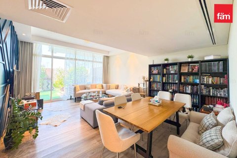 Townhouse de vânzare în Dubai, EAU 3 dormitoare, 187.2 mp.  №646964 - poză 2