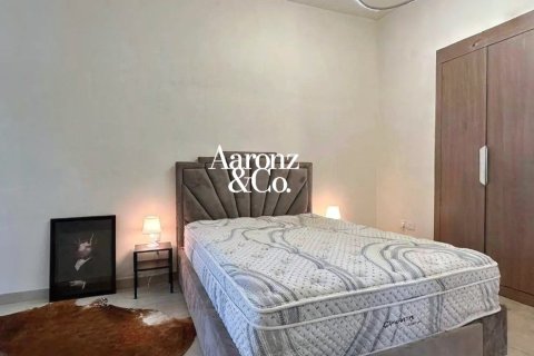Apartment in Al Furjan, Dubai, UAE 2 bedrooms, 93 sq.m. № 717856 - photo 4