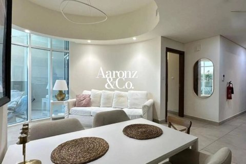 Apartment in Al Furjan, Dubai, UAE 2 bedrooms, 93 sq.m. № 717856 - photo 8