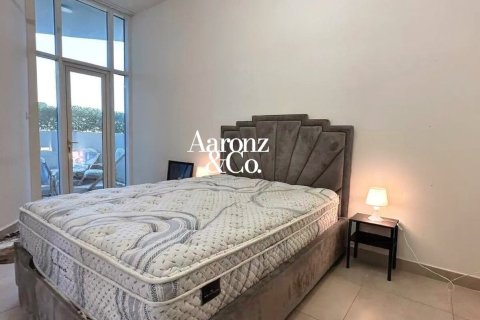 Apartment in Al Furjan, Dubai, UAE 2 bedrooms, 93 sq.m. № 717856 - photo 2