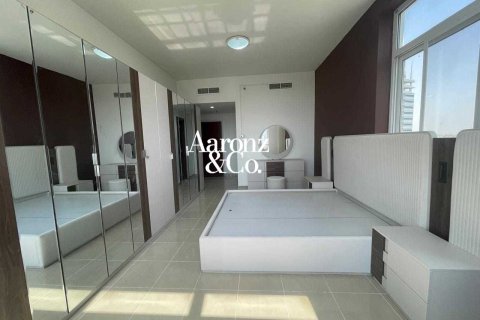 Apartment in Jumeirah Village Circle, Dubai, UAE 2 bedrooms, 122 sq.m. № 717855 - photo 5