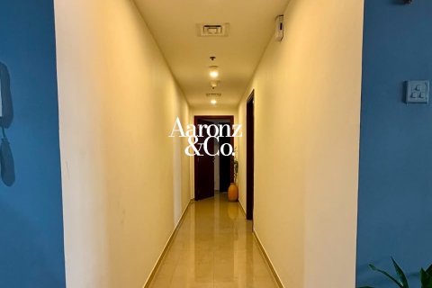 Apartment in Jumeirah Village Circle, Dubai, UAE 2 bedrooms, 122 sq.m. № 717855 - photo 6