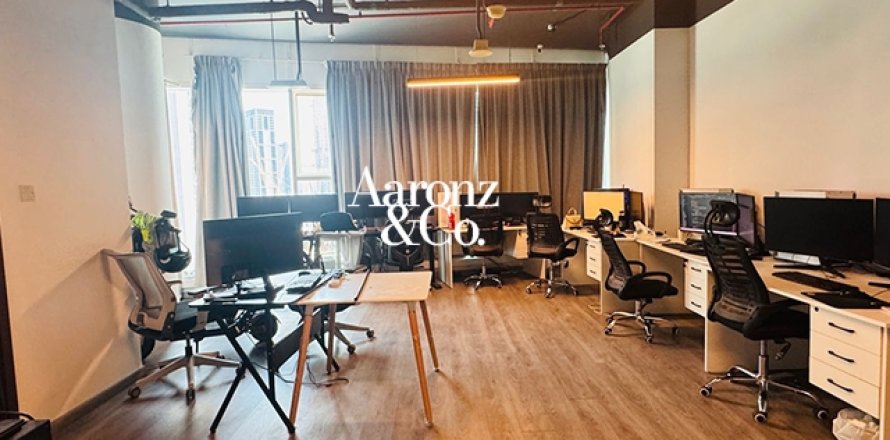 Office in Business Bay, Dubai, UAE 61 sq.m. № 717854