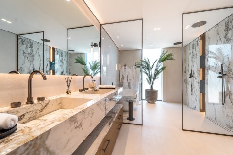 Villa en venta en Jumeirah Islands, Dubai, EAU 5 dormitorios, 548 m2 № 696154 - foto 19