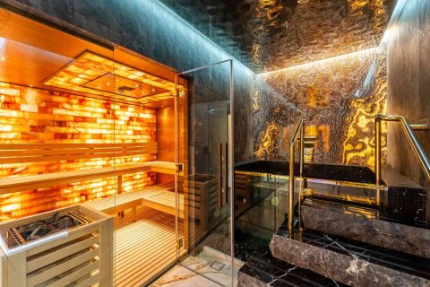 Villa in Dubai, UAE 6 bedrooms, 3054 sq.m. № 696159 - photo 27