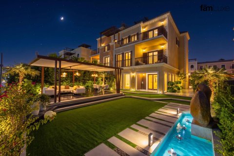 Városi lakóépület itt: Dubai, EAE, 5 hálószoba, 518.3 m², azonosító: 766673 - fénykép 17