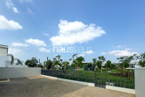 Villa para arrendamento em Tilal Al Ghaf, Dubai, EAU 5 quartos, 548 m2 № 626492 - foto 15