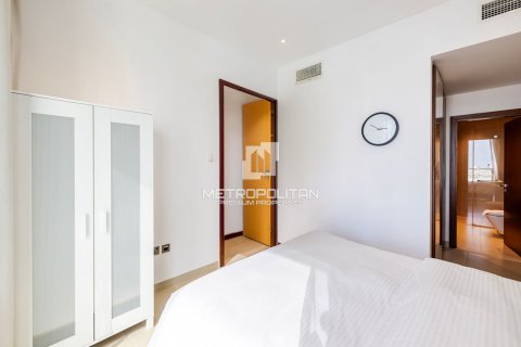 Apartment in Dubai Marina, Dubai, UAE 2 bedrooms, 132 sq.m. № 593870 - photo 10