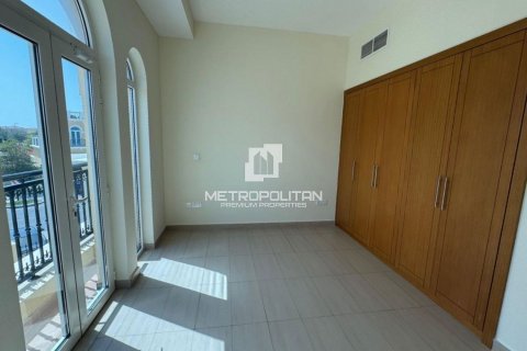 Villa in Jumeirah Park, Dubai, UAE 4 bedrooms, 455 sq.m. № 593797 - photo 24
