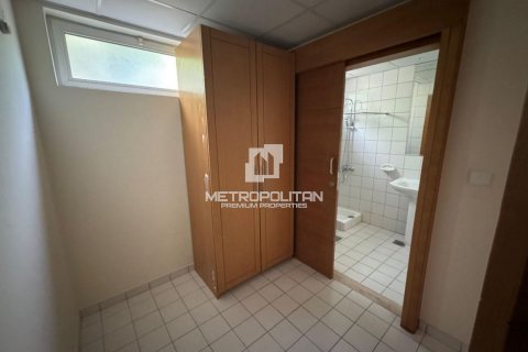 Villa in Jumeirah Park, Dubai, UAE 4 bedrooms, 455 sq.m. № 593797 - photo 23