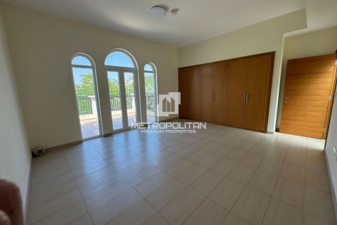 Villa in Jumeirah Park, Dubai, UAE 4 bedrooms, 455 sq.m. № 593797 - photo 22