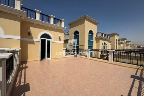 Villa in Jumeirah Park, Dubai, UAE 4 bedrooms, 455 sq.m. № 593797 - photo 18