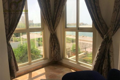 Duplex zur Miete in Al Hamra Village, Ras Al Khaimah, VAE 4 Schlafzimmer, 453 m2 Nr. 588702 - Foto 10