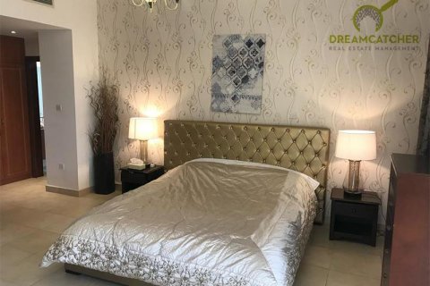 Duplex zur Miete in Al Hamra Village, Ras Al Khaimah, VAE 4 Schlafzimmer, 453 m2 Nr. 588702 - Foto 6