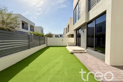 Villa itt: Dubai Hills Estate, Dubai, EAE, 4 hálószoba, 228.73 m², azonosító: 753766 - fénykép 2