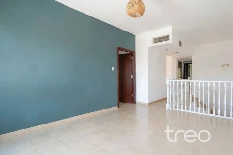 Villa à Arabian Ranches, Dubai, EAU: 3 chambres, 283.54 m2 № 753770