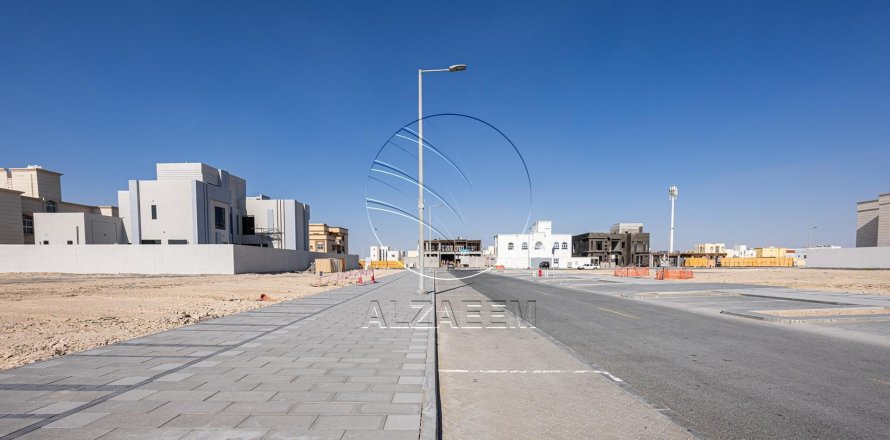 Land in Abu Dhabi, UAE 3716 sq.m. № 616095
