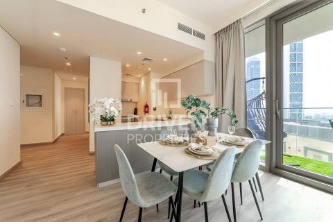 Apartment til salg i Downtown Dubai (Downtown Burj Dubai), Dubai, UAE 2 soveværelser, 105 kvm № 602182 - foto 2