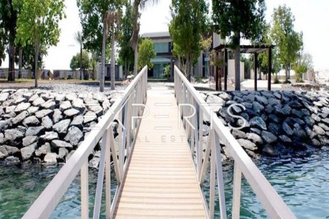 Land in Nareel Island, Abu Dhabi, UAE 2091.2 sq.m. № 573606 - photo 8
