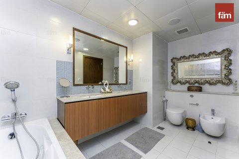 Apartemen di Palm Jumeirah, Dubai, UEA 1 kamar tidur, 174.9 m2 nomor 573531 - foto 13