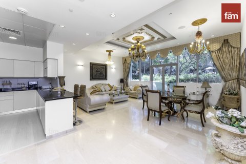 Apartemen di Palm Jumeirah, Dubai, UEA 1 kamar tidur, 174.9 m2 nomor 573531 - foto 2