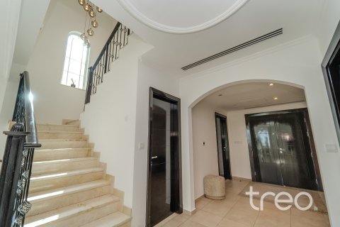 Huvila Jumeirah Park, Dubai, Arabiemiraatit 4 makuuhuonetta, 402.73 m2 № 733076 - kuva 17