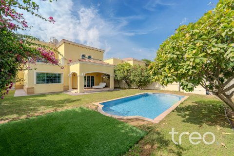 Villa em Jumeirah Park, Dubai, EAU 4 quartos, 402.73 m2 № 733076