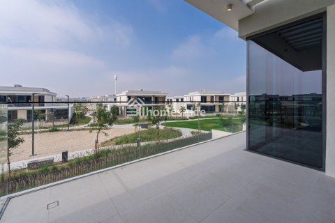 Villa te huur in Tilal Al Ghaf, Dubai, VAE 6 slaapkamers, 831 vr.m., nr 692739 - foto 5