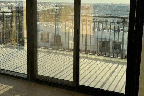 Apartament në Town Square, Dubai, Emiratet e Bashkuara Arabe 2 dhoma gjumi, 104 m2. № 692737 - Foto 3