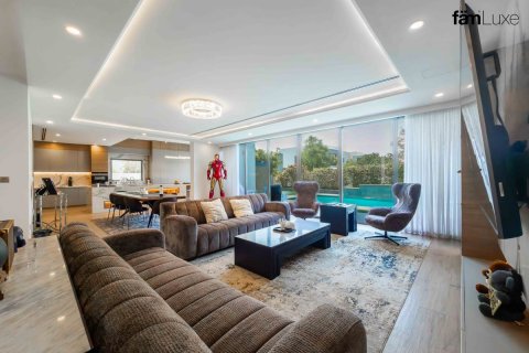 Villa à Dubai Hills Estate, Dubai, EAU: 5 chambres, 609.4 m2 № 755024