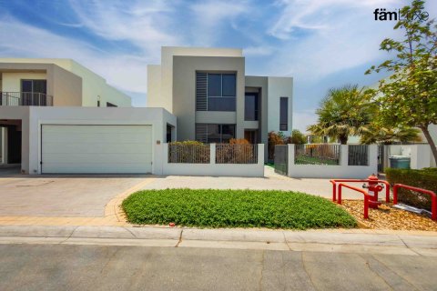 Huvila Dubai Hills Estate, Arabiemiraatit 5 makuuhuonetta, 609.4 m2 № 755024 - kuva 2