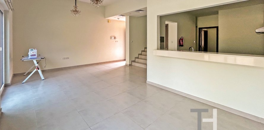 Σπίτι σε Dubai, ΗΑΕ 2 υπνοδωμάτια, 166 τ.μ. Αρ. 597606