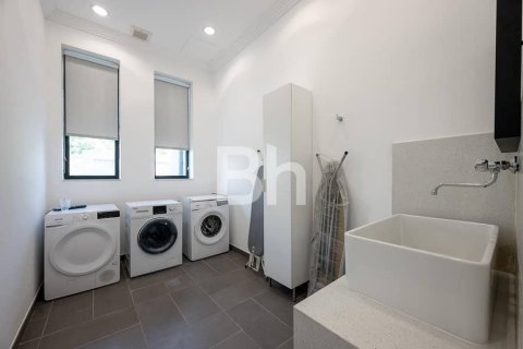 Снять в аренду виллу в Аль-Хаваниж, Дубай, ОАЭ 3 спальни, 1561м2, № 614646 - фото 23