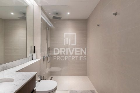 Apartment in Jumeirah, Dubai, UAE 2 bedrooms, 122 sq.m. № 602947 - photo 17