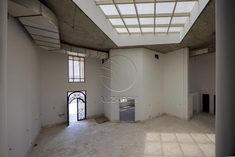 Villa in Shakhbout City, Abu Dhabi, UAE 9 bedrooms, 1700 sq.m. № 615982 - photo 9