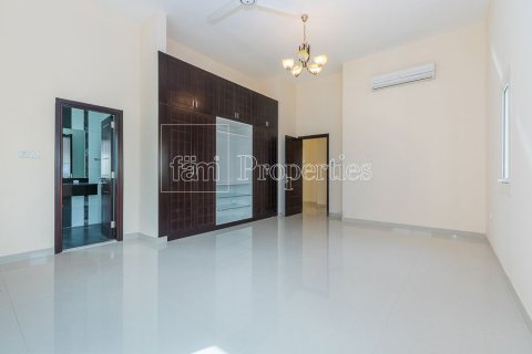 Dubai, BAE’de kiralık villa 6 yatak odası, 555 m² No 700104 - fotoğraf 9