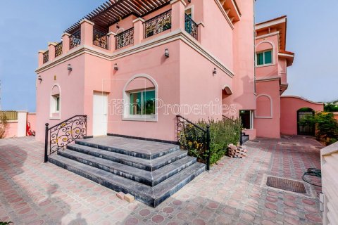 Вилла Дубай, БАӘ-да 6 жатын бөлмелер, 555 м² № 700104 - фото 2